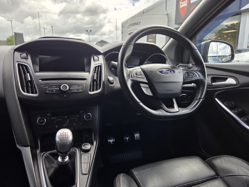2018 (18) FORD FOCUS 2.0T EcoBoost ST-3 Navigation 5dr 5494315