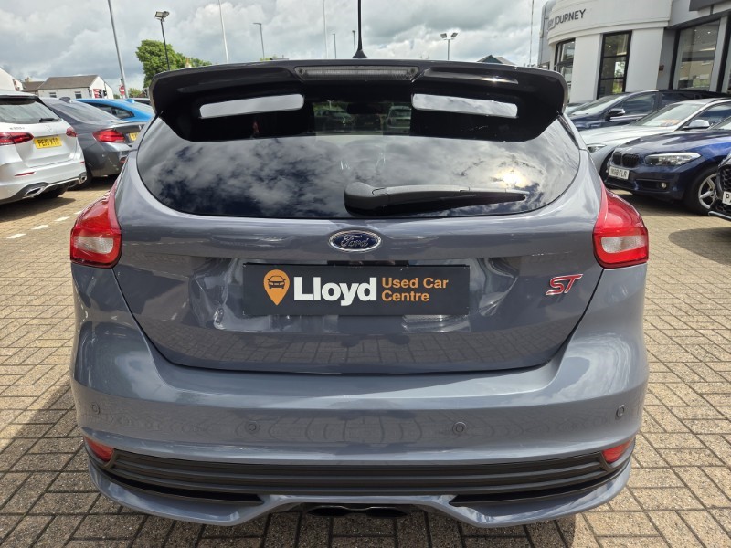 2018 (18) FORD FOCUS 2.0T EcoBoost ST-3 Navigation 5dr 5494306