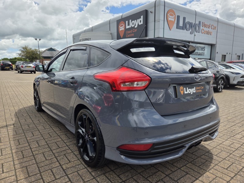 2018 (18) FORD FOCUS 2.0T EcoBoost ST-3 Navigation 5dr 5494305