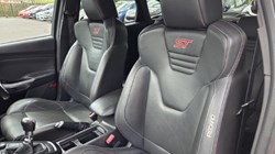 2018 (18) FORD FOCUS 2.0T EcoBoost ST-3 Navigation 5dr 5494319