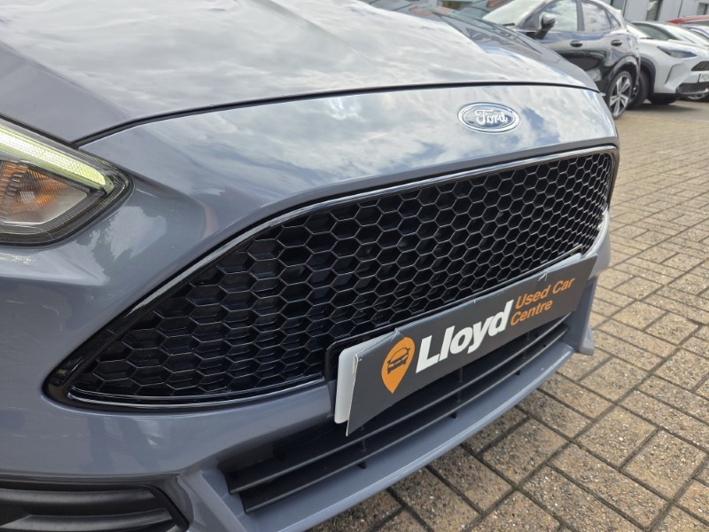 2018 (18) FORD FOCUS 2.0T EcoBoost ST-3 Navigation 5dr 5494297