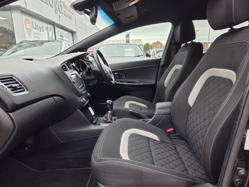 2018 (18) KIA CEED 1.6 CRDi ISG GT-Line 5dr 5524041