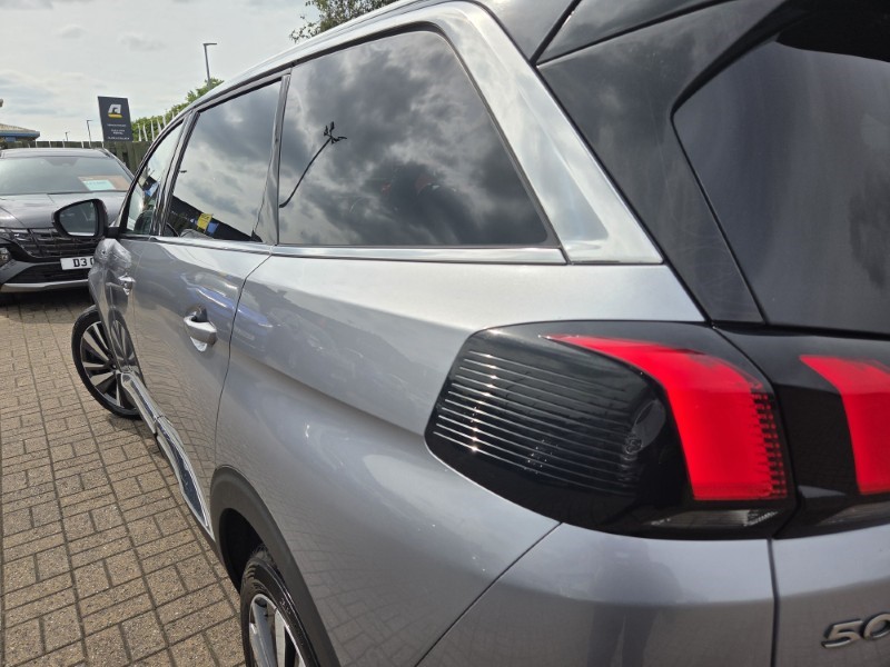 2019 (19) PEUGEOT 5008 1.5 BlueHDi GT Line Premium 5dr EAT8 5510377
