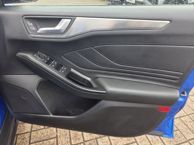 2018 (68) FORD FOCUS 1.0 EcoBoost 125 Titanium 5dr 5520396
