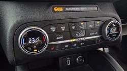 2018 (68) FORD FOCUS 1.0 EcoBoost 125 Titanium 5dr 5520407