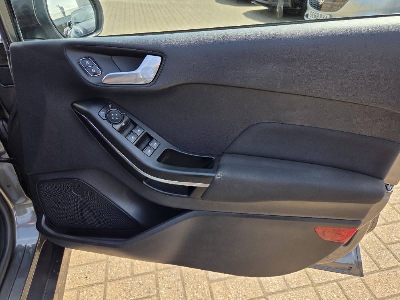 2022 (72) FORD FIESTA 1.0 EcoBoost Hybrid mHEV 125 ST-Line 5dr Auto 5508074