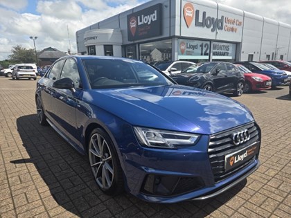 2019 (19) AUDI A4 35 TFSI Black Edition 4dr S Tronic