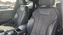 2019 (19) AUDI A4 35 TFSI Black Edition 4dr S Tronic 5520058