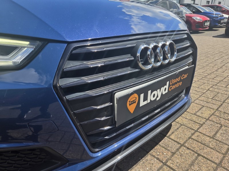 2019 (19) AUDI A4 35 TFSI Black Edition 4dr S Tronic 5520038