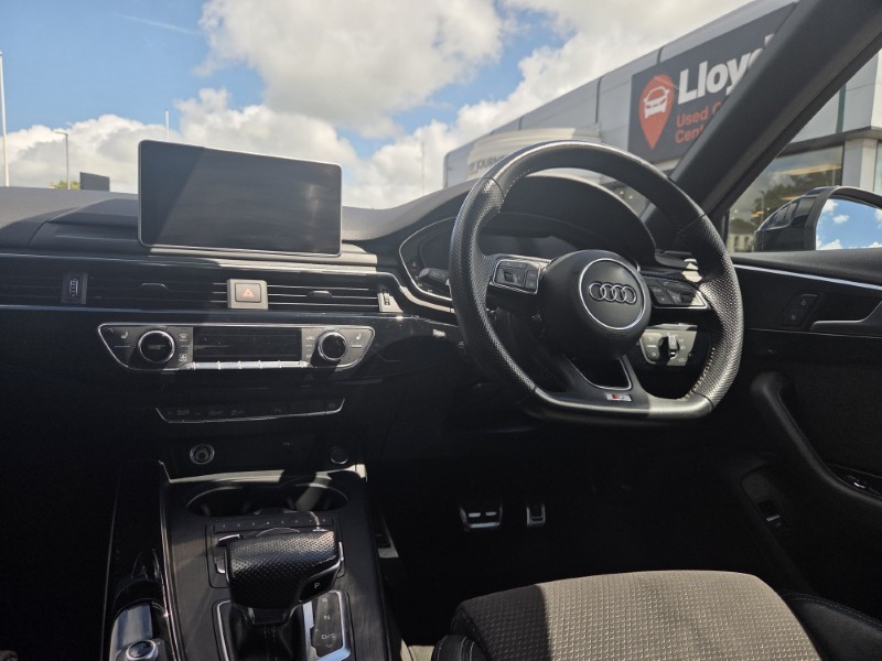 2019 (19) AUDI A4 35 TFSI Black Edition 4dr S Tronic 5520053