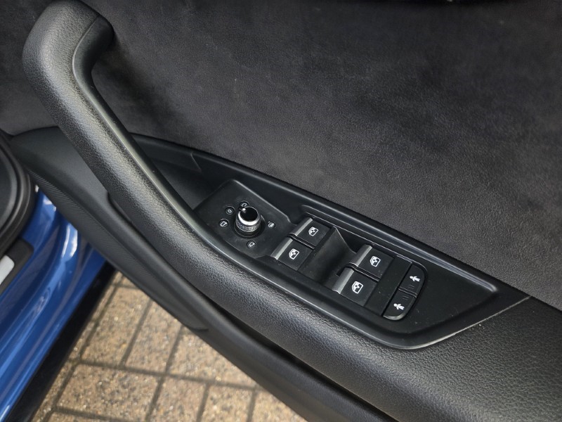 2019 (19) AUDI A4 35 TFSI Black Edition 4dr S Tronic 5520061