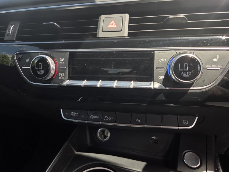 2019 (19) AUDI A4 35 TFSI Black Edition 4dr S Tronic 5520069