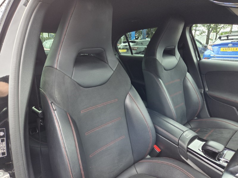 2019 (19) MERCEDES-BENZ A CLASS A200d AMG Line 5dr Auto 5524953