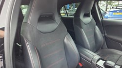 2019 (19) MERCEDES-BENZ A CLASS A200d AMG Line 5dr Auto 5524953