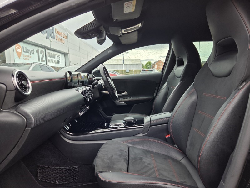 2019 (19) MERCEDES-BENZ A CLASS A200d AMG Line 5dr Auto 5524951
