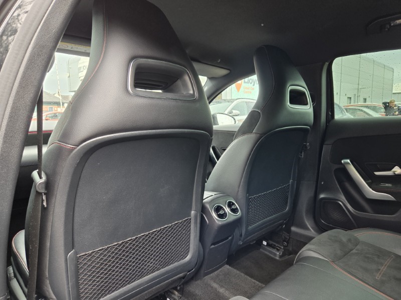 2019 (19) MERCEDES-BENZ A CLASS A200d AMG Line 5dr Auto 5524944