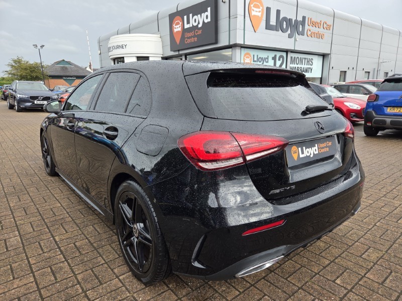2019 (19) MERCEDES-BENZ A CLASS A200d AMG Line 5dr Auto 5524939