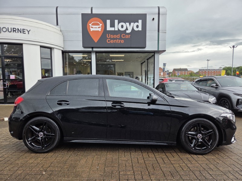 2019 (19) MERCEDES-BENZ A CLASS A200d AMG Line 5dr Auto 5524925