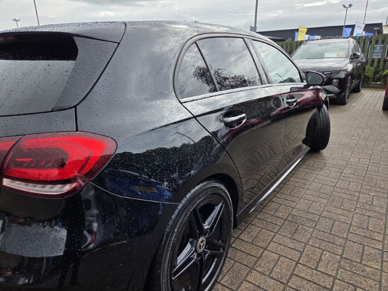 2019 (19) MERCEDES-BENZ A CLASS A200d AMG Line 5dr Auto 5524936