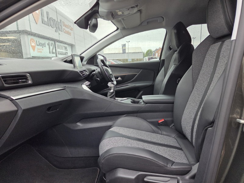 2019 (19) PEUGEOT 3008 1.5 BlueHDi Allure 5dr 5523690