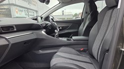 2019 (19) PEUGEOT 3008 1.5 BlueHDi Allure 5dr 5523690