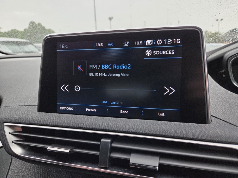 2019 (19) PEUGEOT 3008 1.5 BlueHDi Allure 5dr 5523703