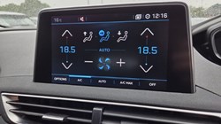 2019 (19) PEUGEOT 3008 1.5 BlueHDi Allure 5dr 5523704
