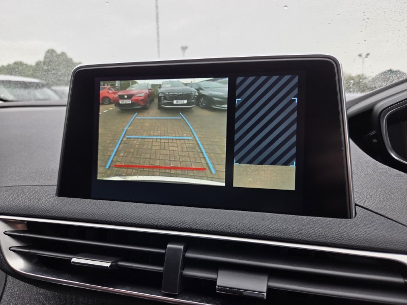 2019 (19) PEUGEOT 3008 1.5 BlueHDi Allure 5dr 5523710