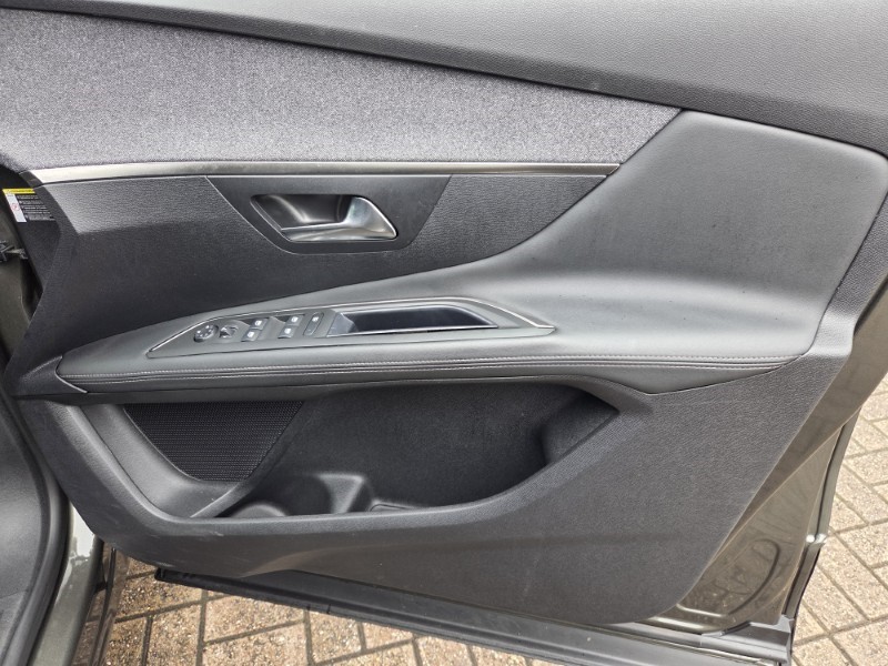2019 (19) PEUGEOT 3008 1.5 BlueHDi Allure 5dr 5523693