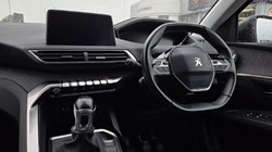 2019 (19) PEUGEOT 3008 1.5 BlueHDi Allure 5dr 5523686