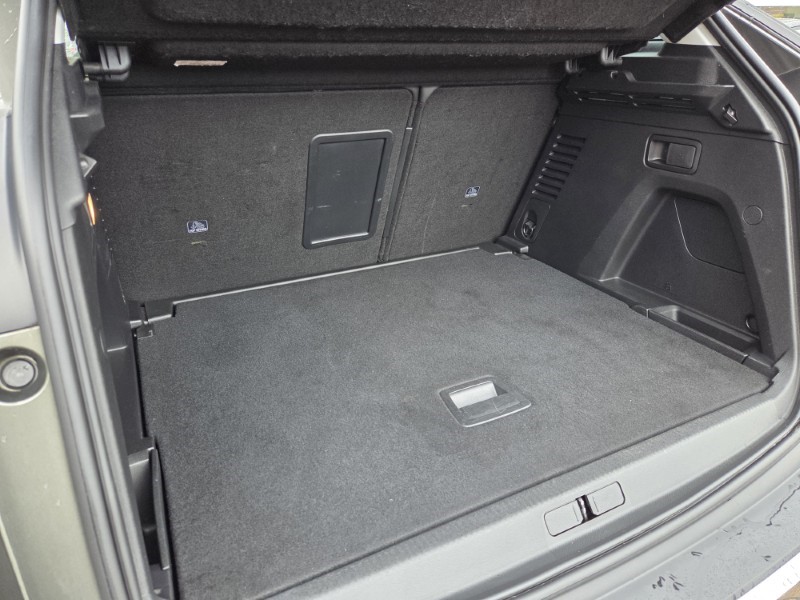 2019 (19) PEUGEOT 3008 1.5 BlueHDi Allure 5dr 5523680