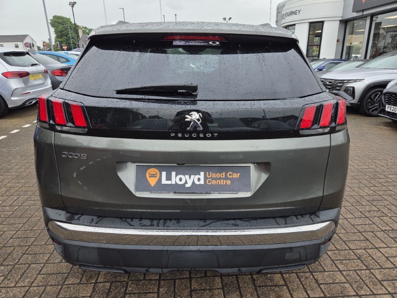 2019 (19) PEUGEOT 3008 1.5 BlueHDi Allure 5dr 5523678