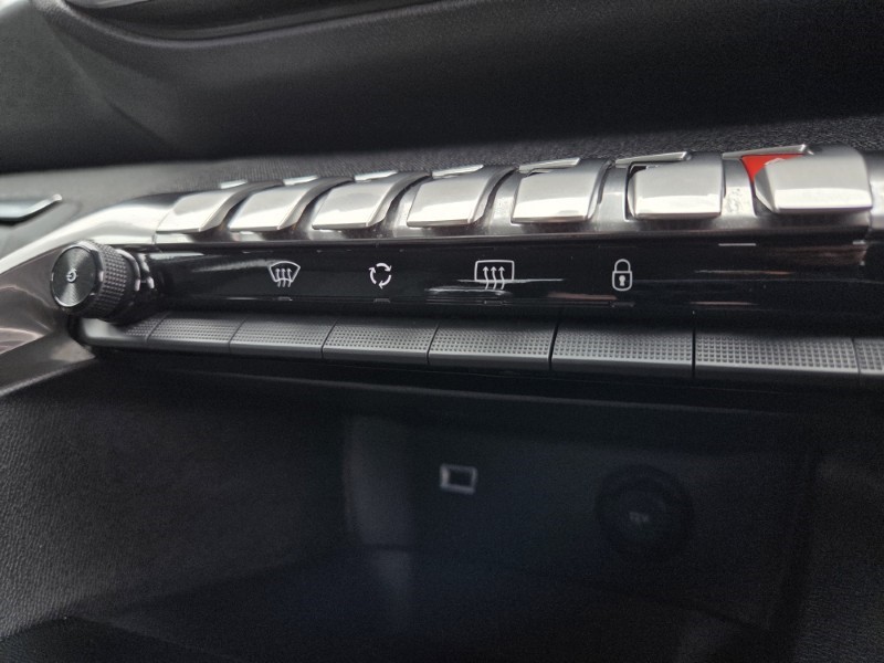 2019 (19) PEUGEOT 3008 1.5 BlueHDi Allure 5dr 5523700