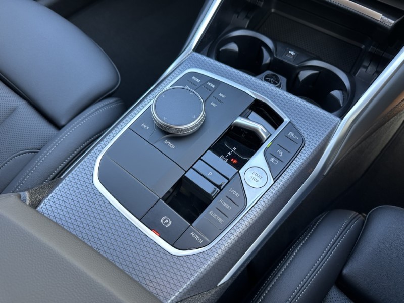  BMW 3 SERIES 330e 22.3 kWh M Sport 5dr Step Auto [Pro Pack] 5285127