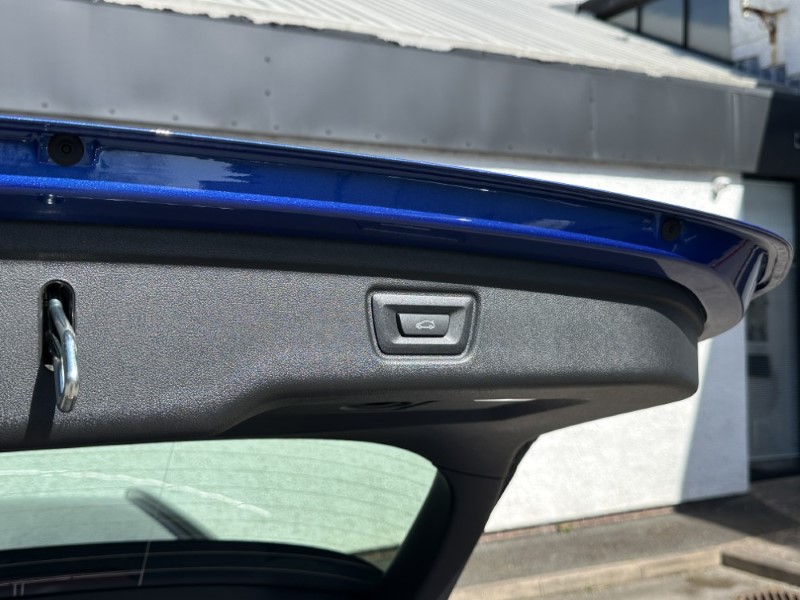  BMW 3 SERIES 330e 22.3 kWh M Sport 5dr Step Auto [Pro Pack] 5285150