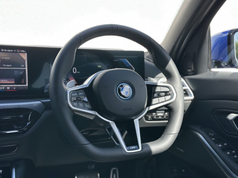  BMW 3 SERIES 330e 22.3 kWh M Sport 5dr Step Auto [Pro Pack] 5285143