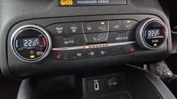 2019 (19) FORD FOCUS 1.0 EcoBoost 125 Titanium 5dr Auto 5530072