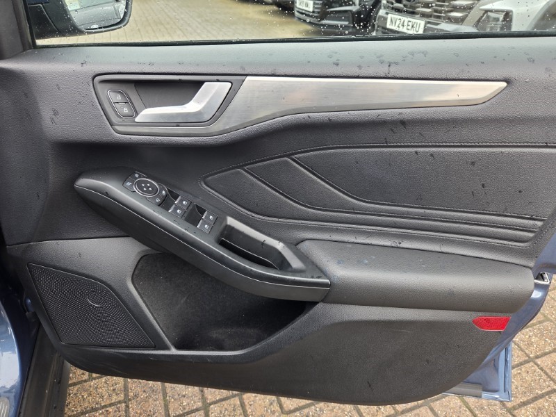 2019 (19) FORD FOCUS 1.0 EcoBoost 125 Titanium 5dr Auto 5530063