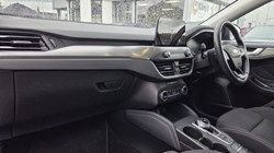 2019 (19) FORD FOCUS 1.0 EcoBoost 125 Titanium 5dr Auto 5530059