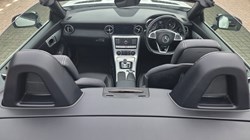 2017 (66) MERCEDES-BENZ SLC 200 AMG Line 2dr 9G-Tronic 5532178