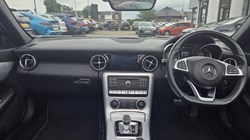 2017 (66) MERCEDES-BENZ SLC 200 AMG Line 2dr 9G-Tronic 5532179