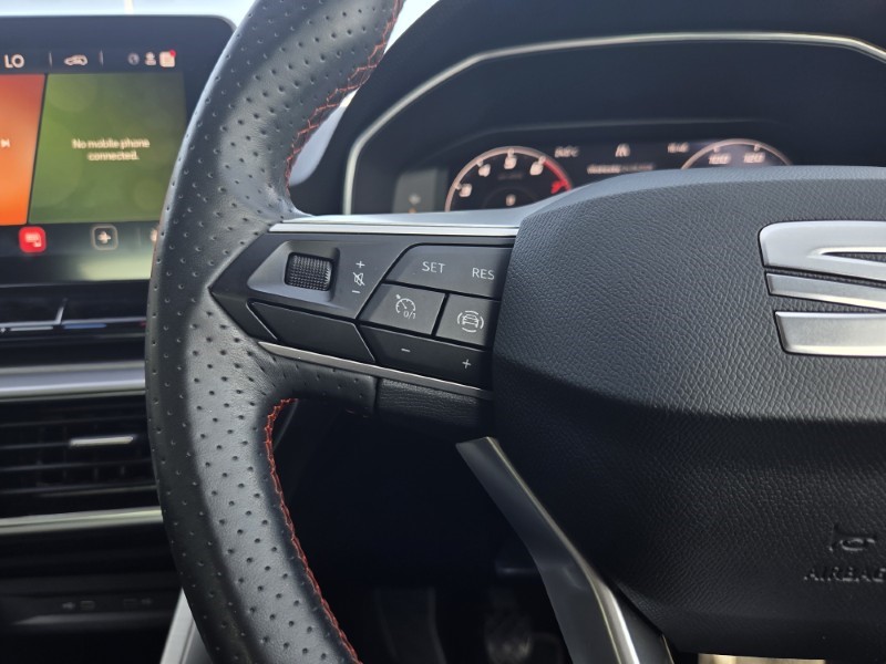 2020 (70) SEAT LEON 1.5 TSI EVO 150 FR 5dr 5543808