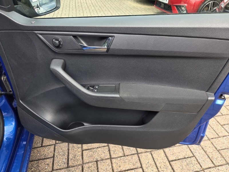 2016 (66) SKODA FABIA 1.2 TSI Colour Edition 5dr 5551772