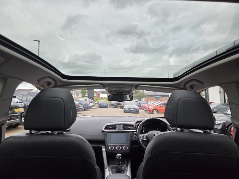 2019 (19) RENAULT KADJAR 1.3 TCE GT Line 5dr 5555236