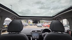 2019 (19) RENAULT KADJAR 1.3 TCE GT Line 5dr 5555236