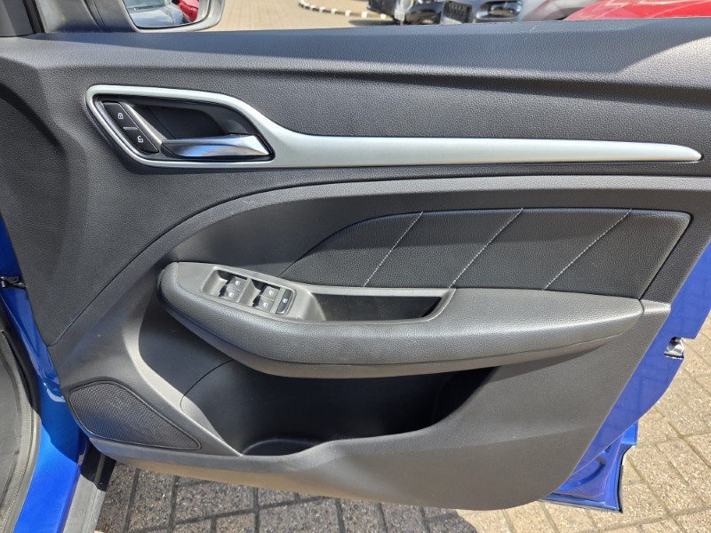 2019 (19) MG MOTOR UK ZS 1.5 VTi-TECH Exclusive 5dr 5546894