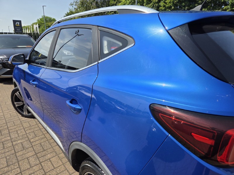 2019 (19) MG MOTOR UK ZS 1.5 VTi-TECH Exclusive 5dr 5546875