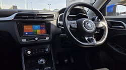 2019 (19) MG MOTOR UK ZS 1.5 VTi-TECH Exclusive 5dr 5546887