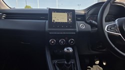 2023 (73) RENAULT CLIO 1.0 TCe 90 Evolution 5dr 5545520
