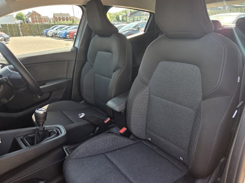 2023 (73) RENAULT CLIO 1.0 TCe 90 Evolution 5dr 5545524